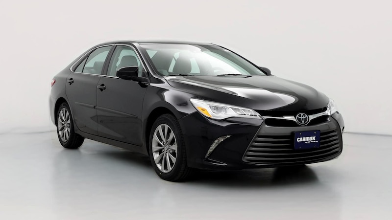 2017 Toyota Camry XLE Hero Image