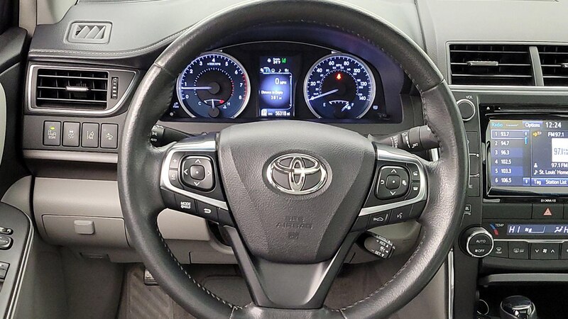 2017 Toyota Camry XLE 10