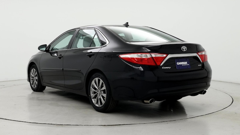 2017 Toyota Camry XLE 2