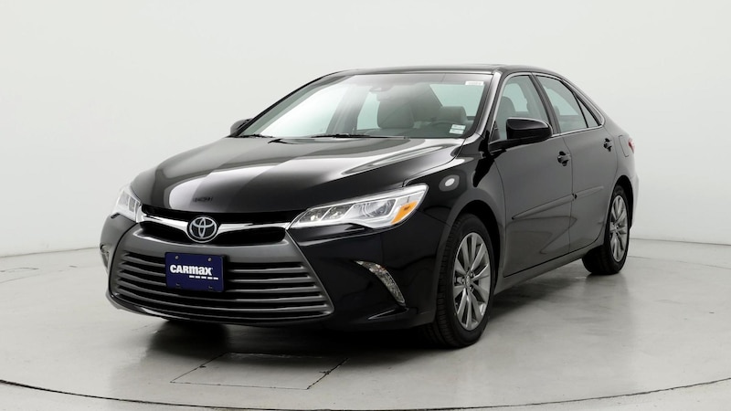 2017 Toyota Camry XLE 4