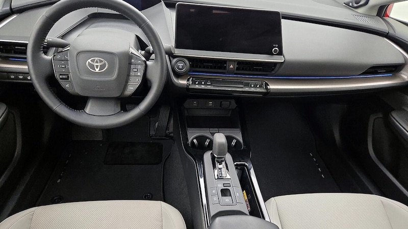 2023 Toyota Prius XLE 9