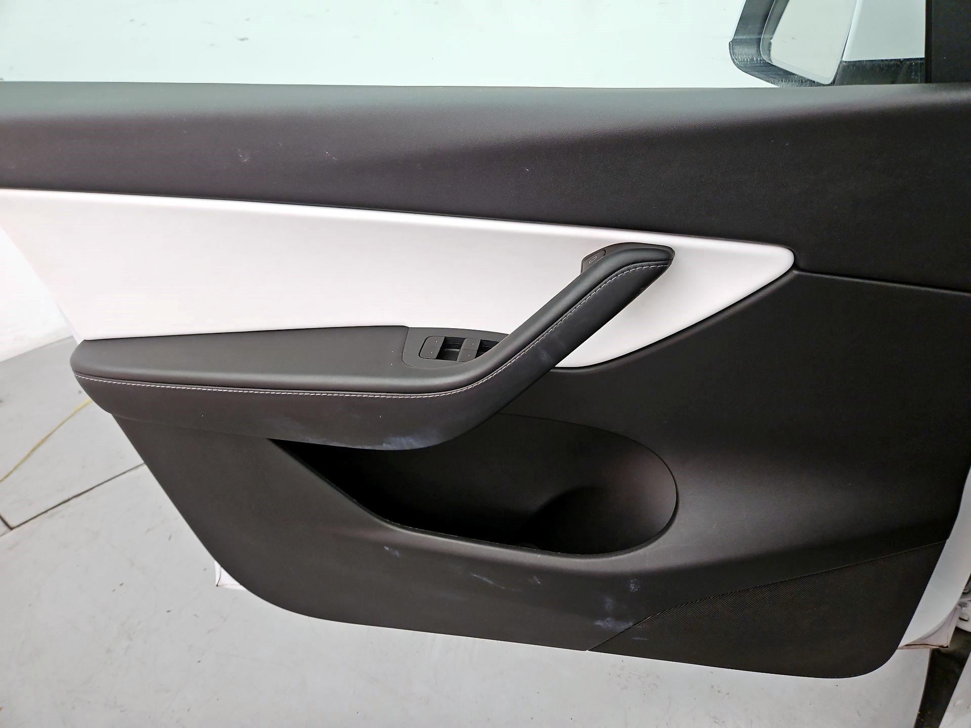 Thumbnail: 2021 Tesla Model Y - 12