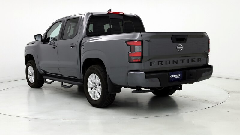 2022 Nissan Frontier SV 2