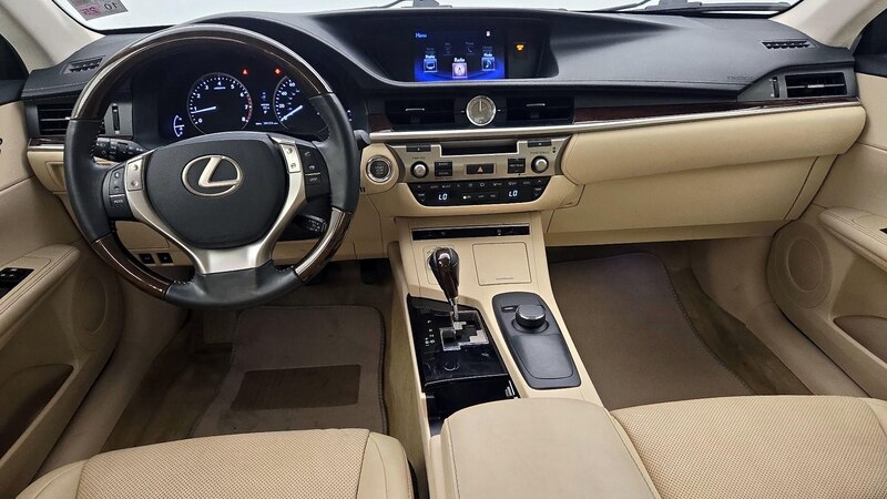 2015 Lexus ES 350 9