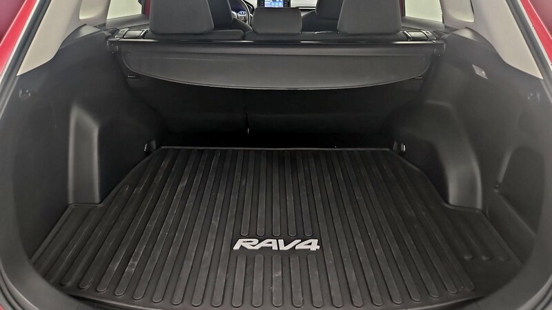 2021 Toyota RAV4 LE 16