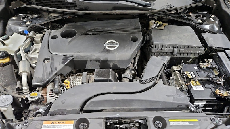 2014 Nissan Altima SL 21