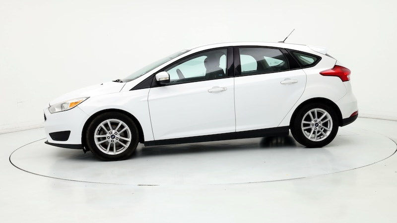 2017 Ford Focus SE 3