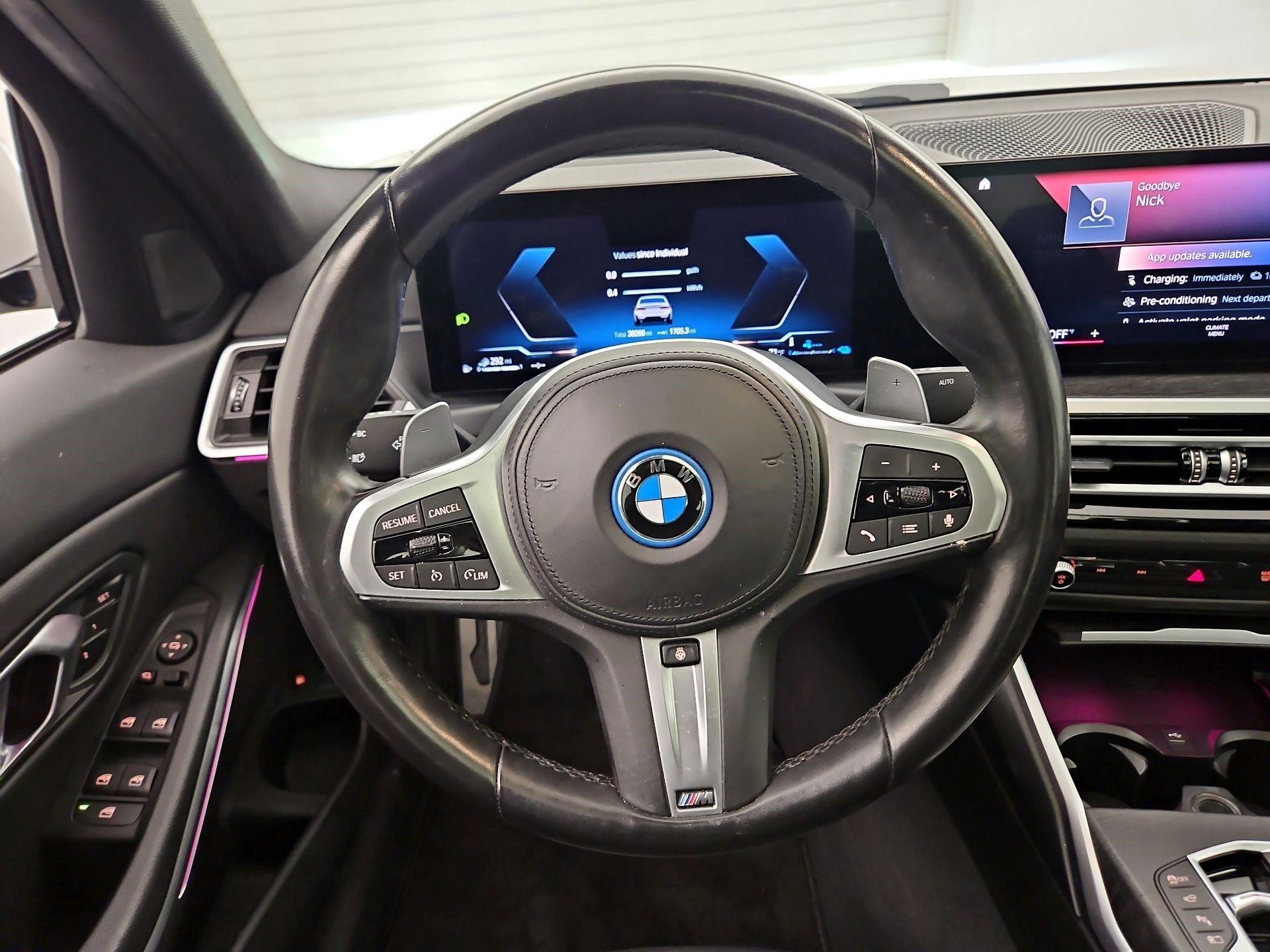 Thumbnail: 2023 BMW 3 Series - 10
