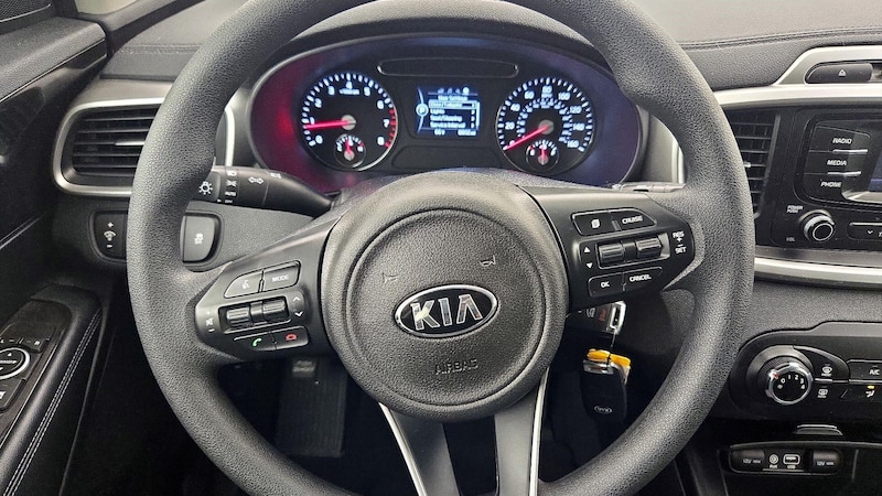 2018 Kia Sorento L 10