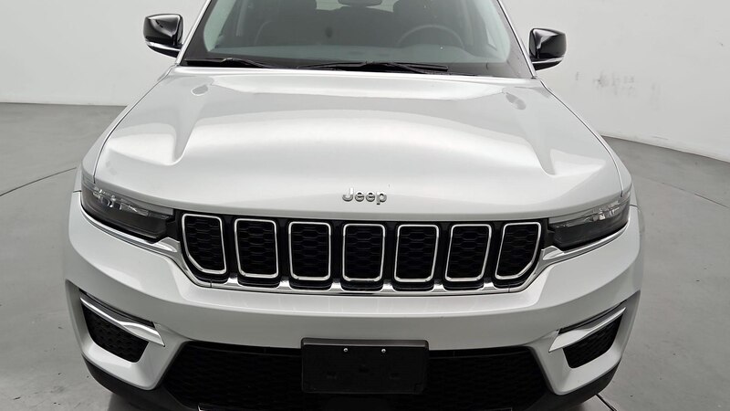 2023 Jeep Grand Cherokee Limited Edition 2