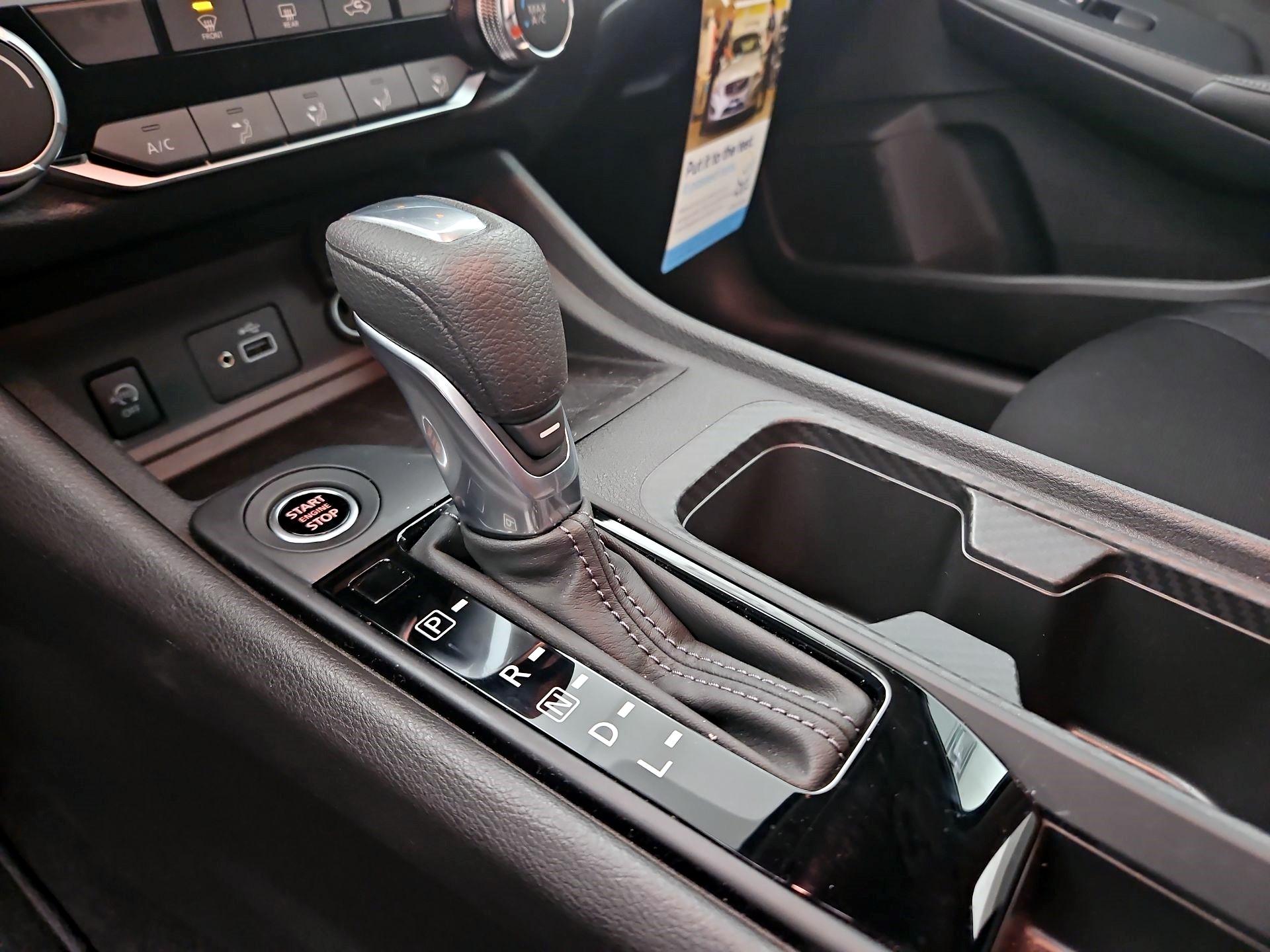 Thumbnail: 2024 Nissan Sentra - 17