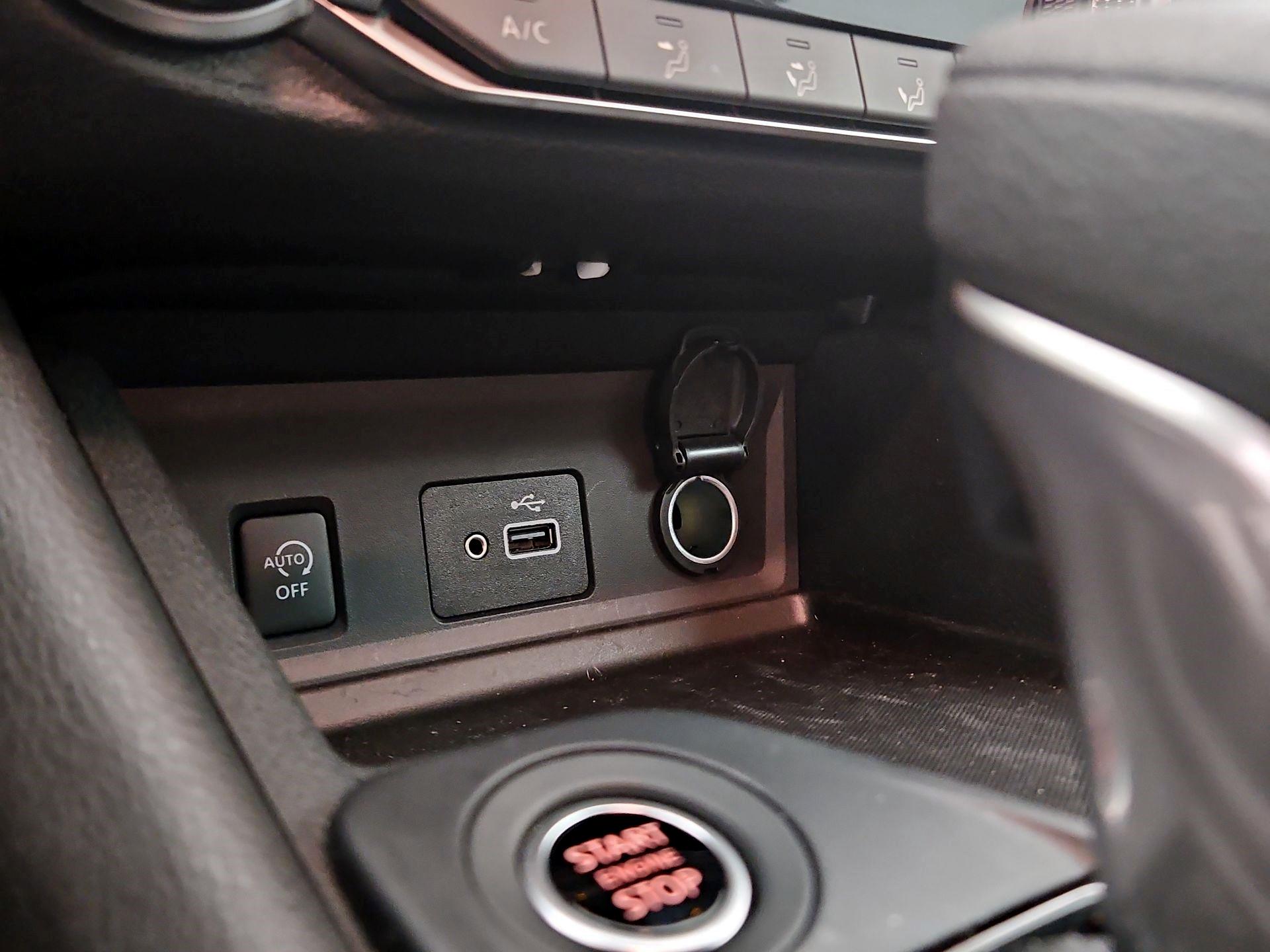 Thumbnail: 2024 Nissan Sentra - 18