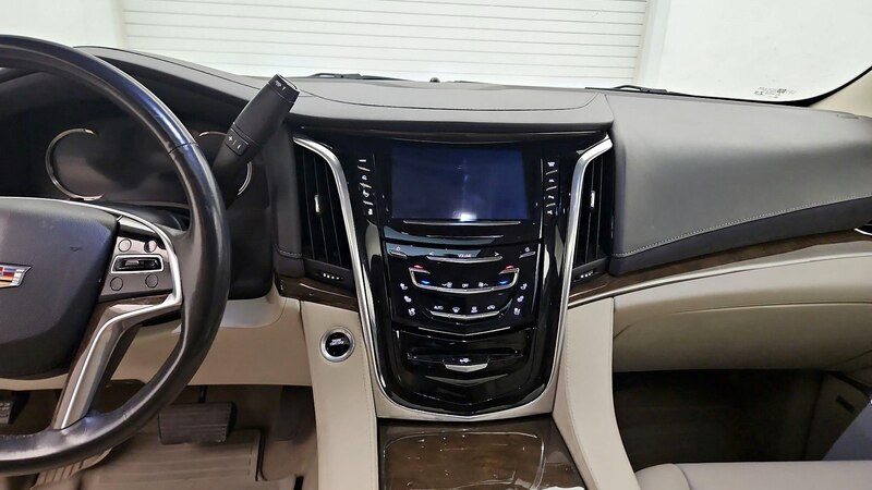 2019 Cadillac Escalade Luxury 8