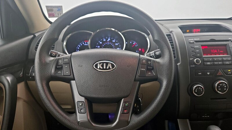 2013 Kia Sorento LX 10