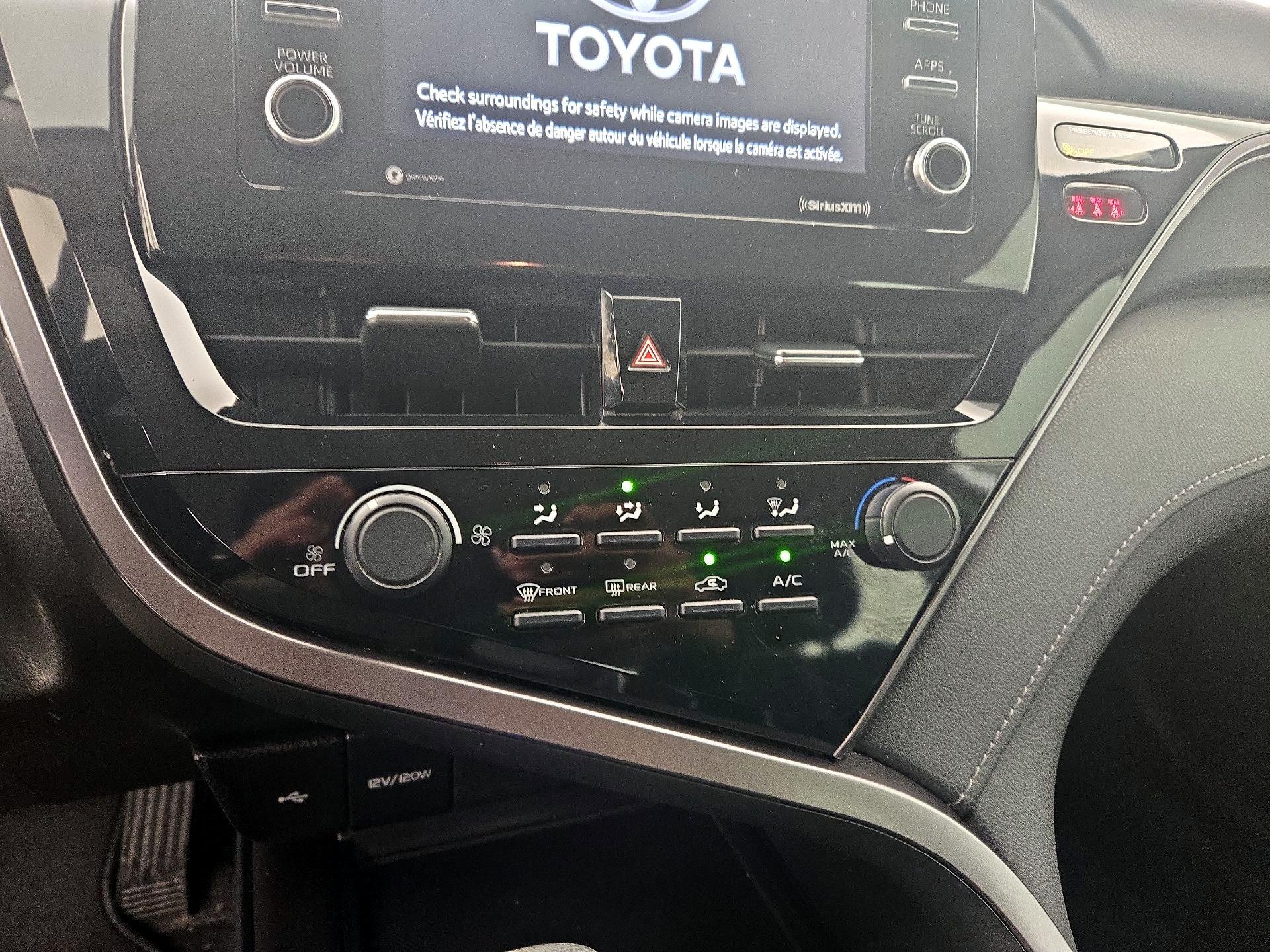 Thumbnail: 2021 Toyota Camry - 16
