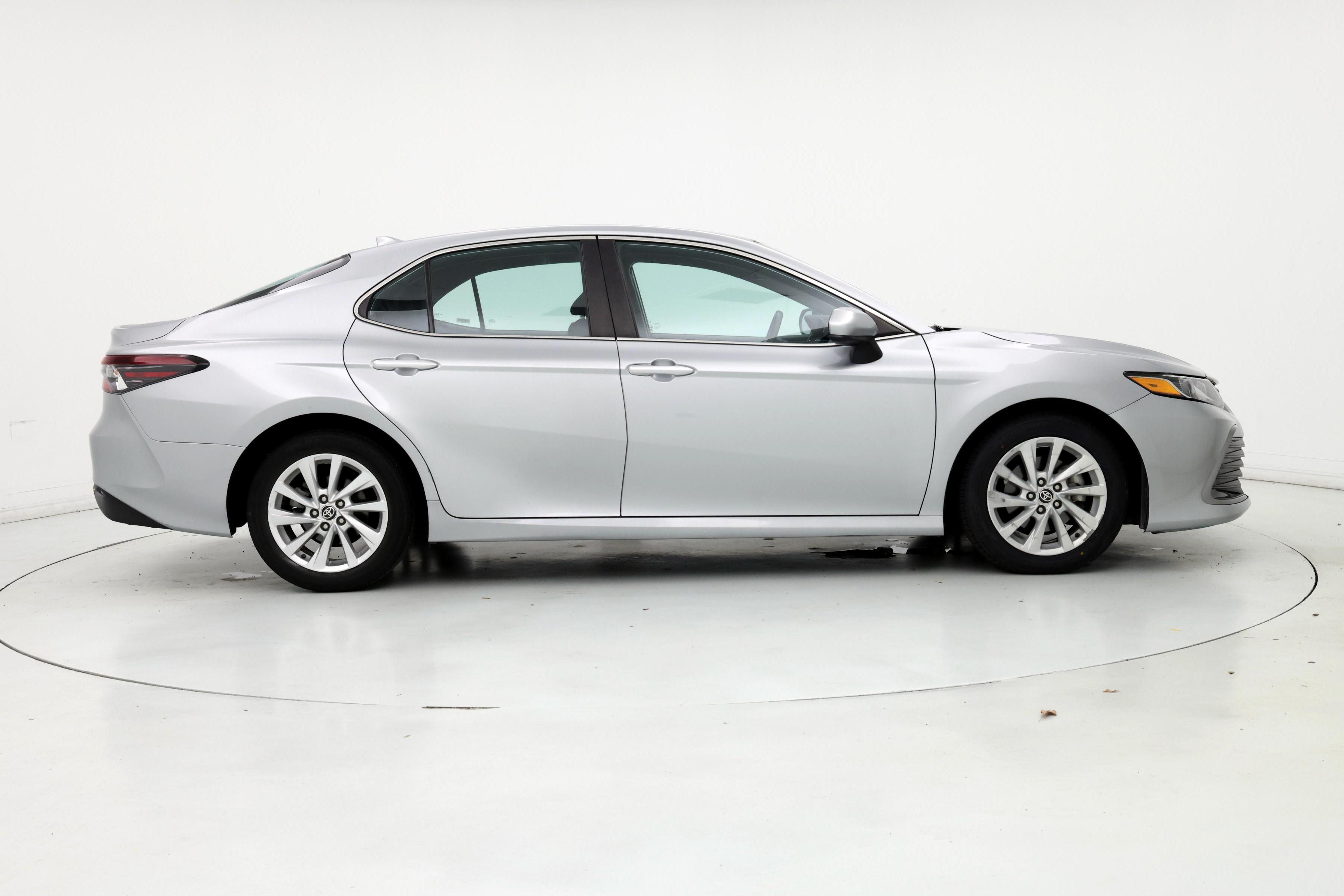 Thumbnail: 2021 Toyota Camry - 7