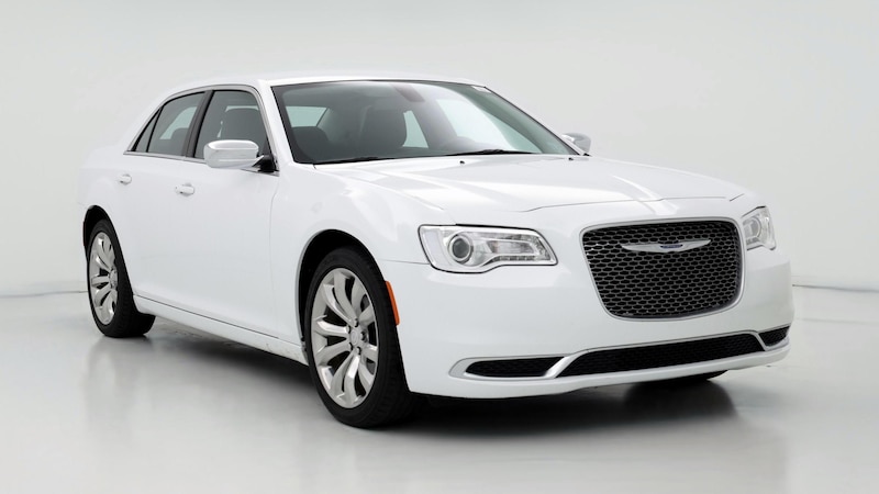 2021 Chrysler 300 Touring Hero Image