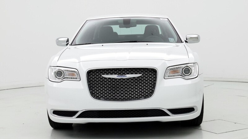 2021 Chrysler 300 Touring 5