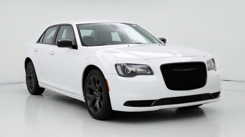 2023 Chrysler 300 Touring Hero Image