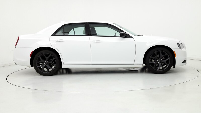 2023 Chrysler 300 Touring 7