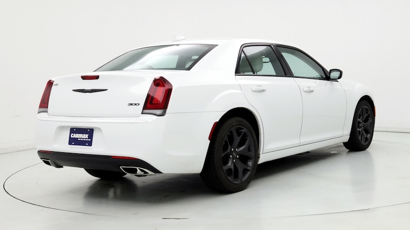 2023 Chrysler 300 Touring 8