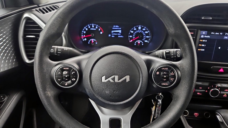 2022 Kia Soul LX 10