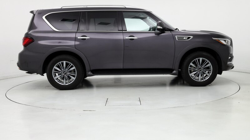 2022 INFINITI QX80 Luxe 7