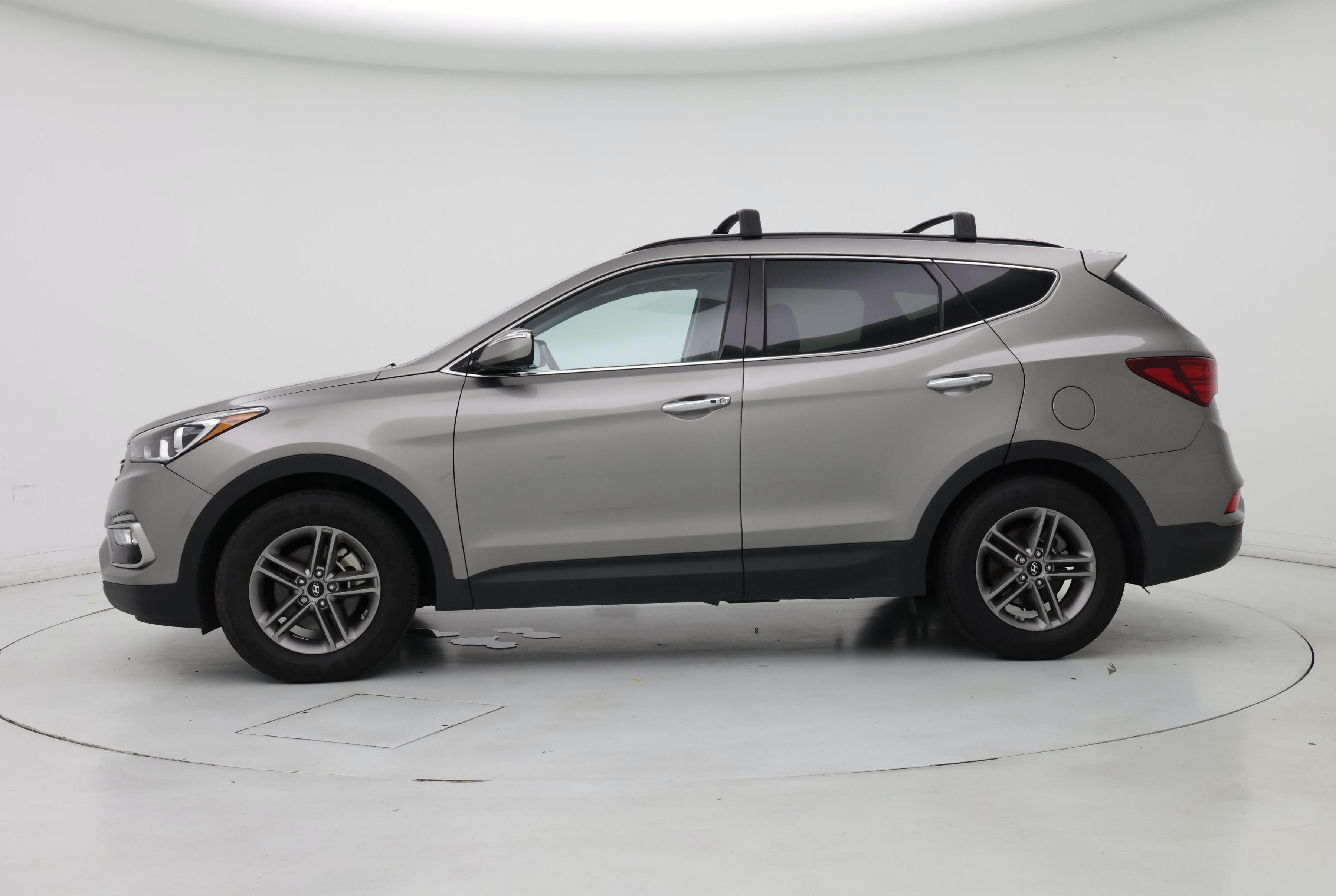 Thumbnail: 2017 Hyundai Santa Fe - 3