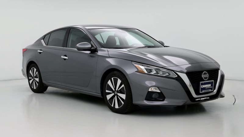 2020 Nissan Altima SL Hero Image