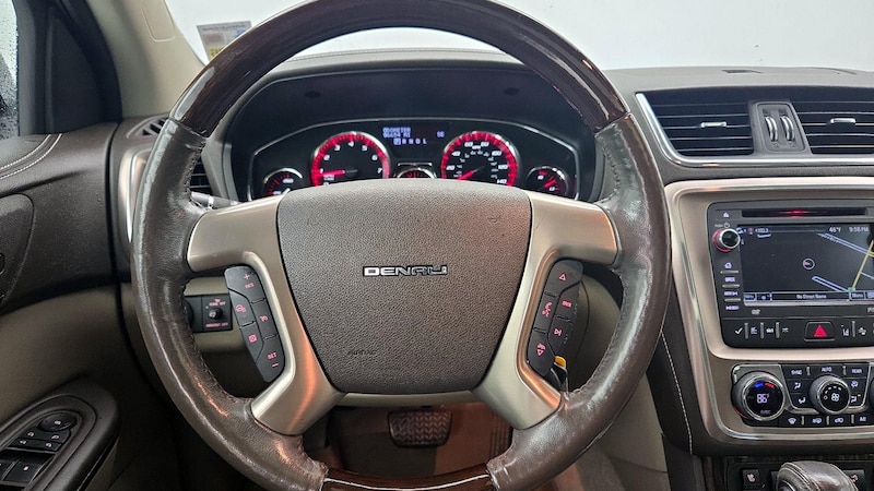 2015 GMC Acadia Denali 10