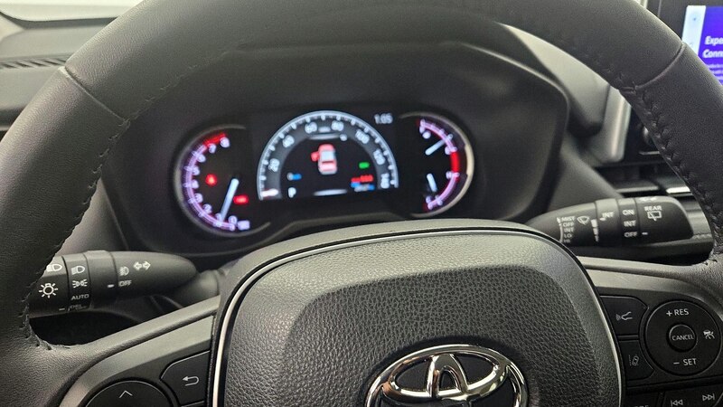 2023 Toyota RAV4 XLE Premium 9