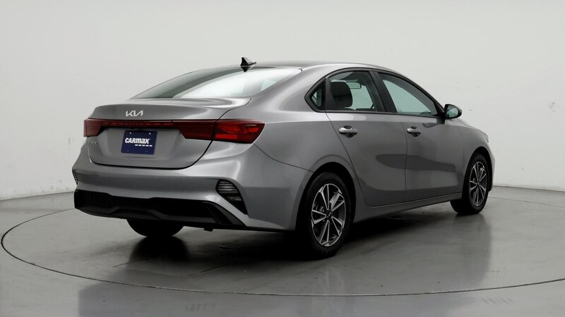 2023 Kia Forte LXS 8