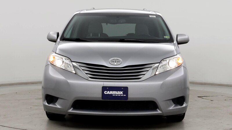 2017 Toyota Sienna LE 5