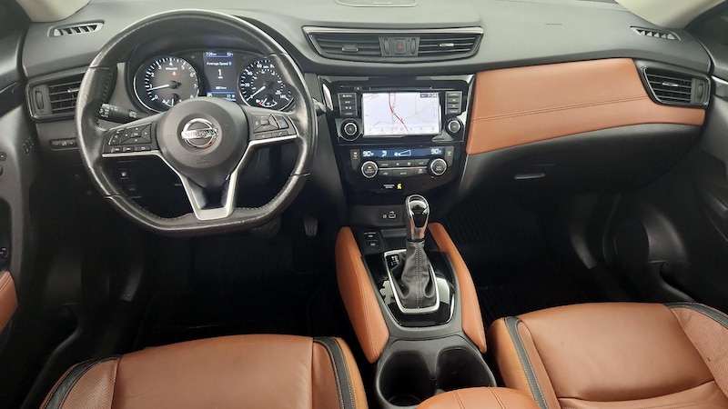 2018 Nissan Rogue SL 9