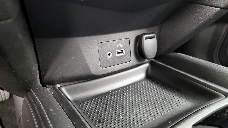 2018 Nissan Rogue SL 19