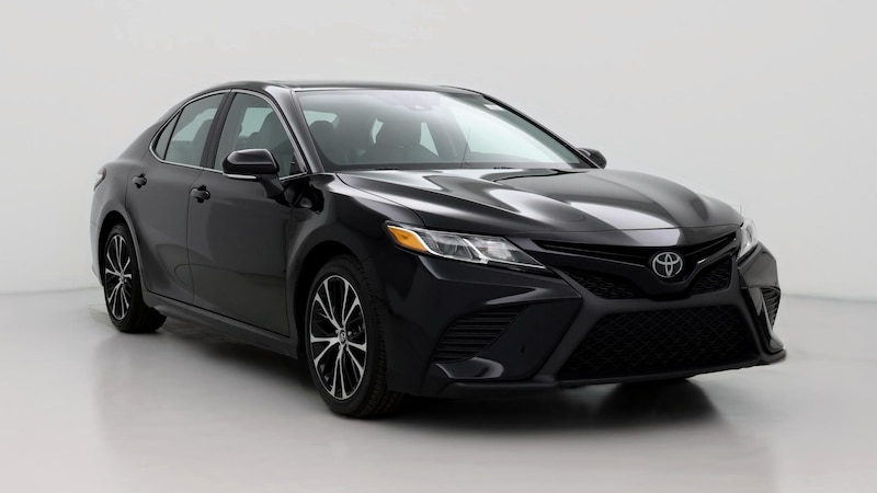 2020 Toyota Camry SE Hero Image