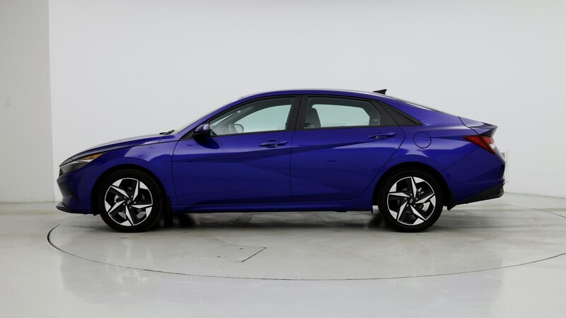 2023 Hyundai Elantra SEL 3