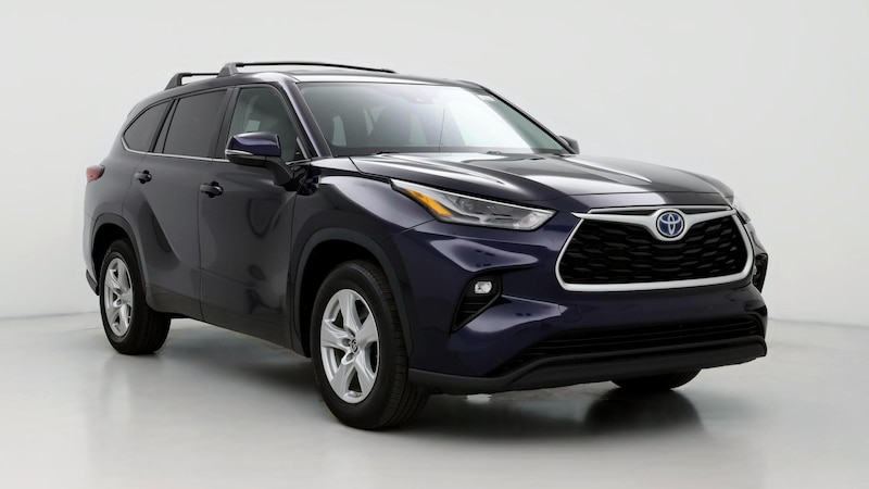 2023 Toyota Highlander LE Hero Image