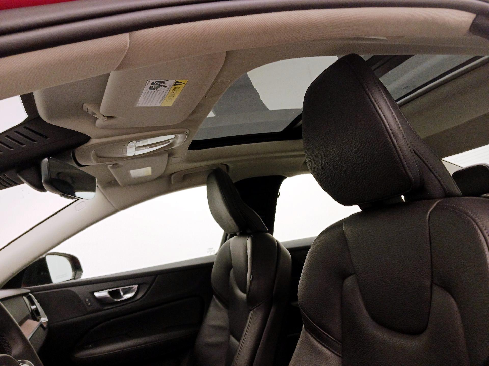 Thumbnail: 2024 Volvo S60 - 20