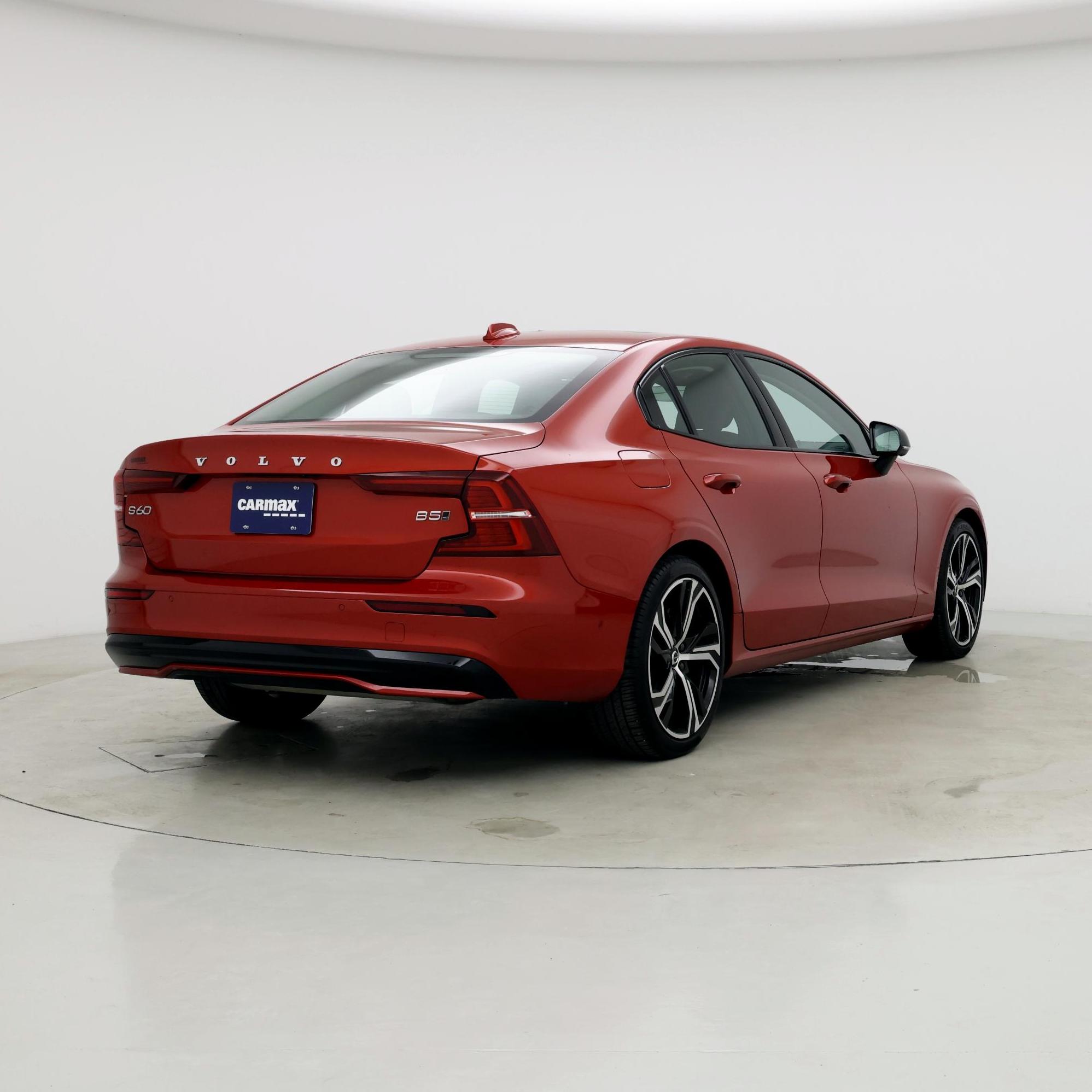 Thumbnail: 2024 Volvo S60 - 8