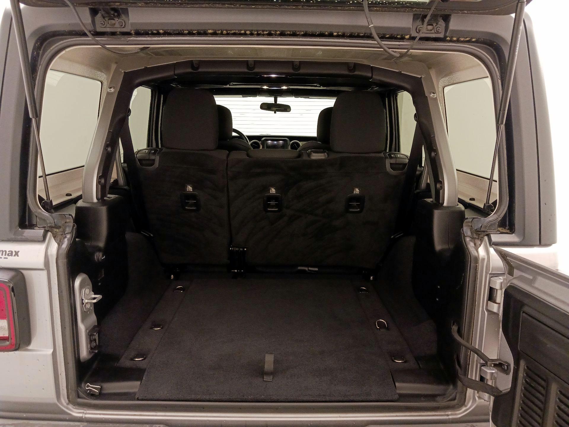 Thumbnail: 2019 Jeep Wrangler - 20