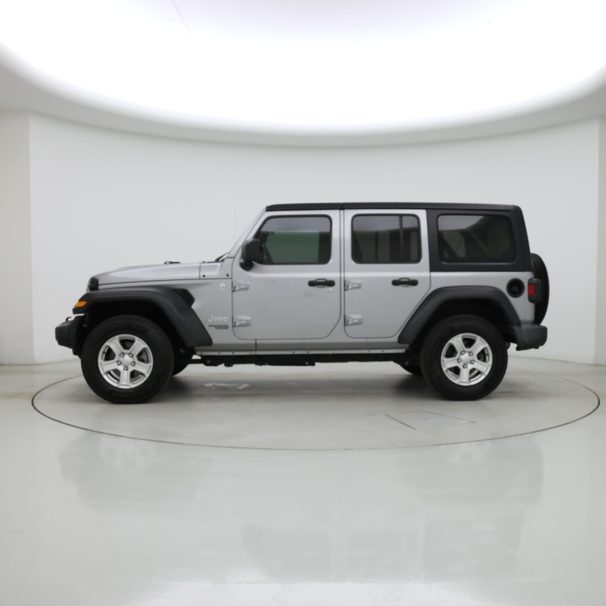 Thumbnail: 2019 Jeep Wrangler - 3