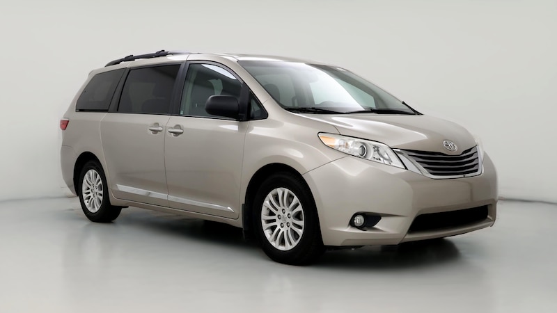 2017 Toyota Sienna XLE Hero Image