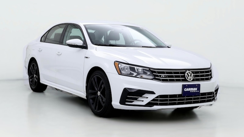 2018 Volkswagen Passat R-Line Hero Image