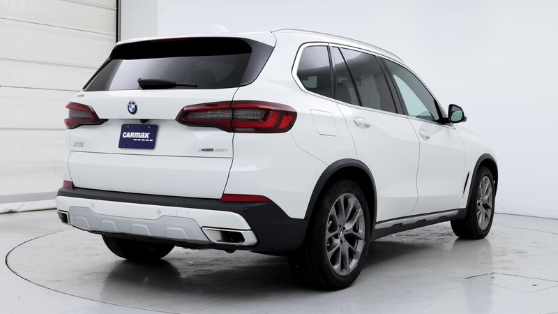 2022 BMW X5 xDrive40i 8