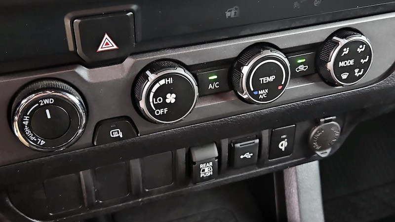 2020 Toyota Tacoma TRD Off-Road 17