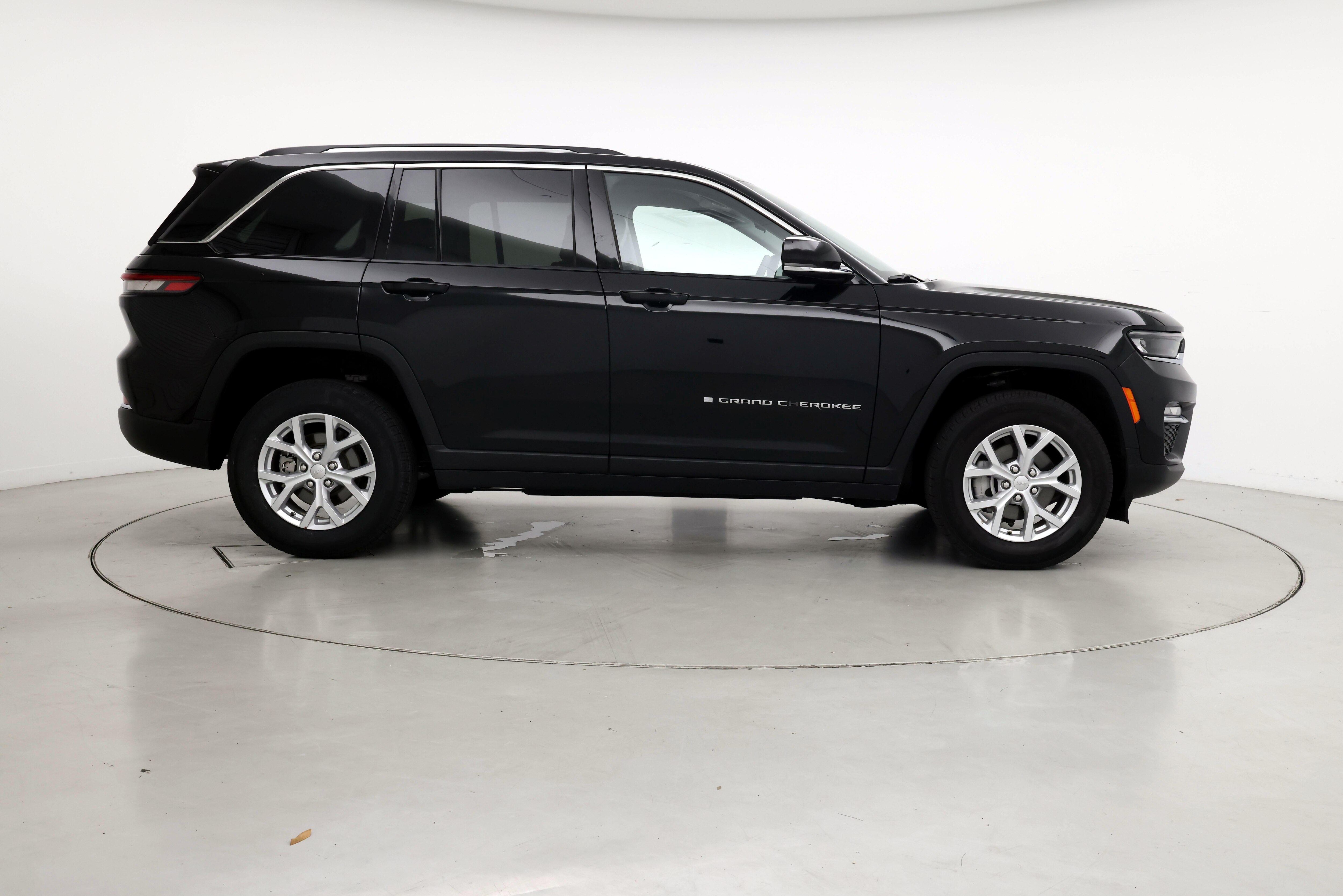 Thumbnail: 2023 Jeep Grand Cherokee - 7