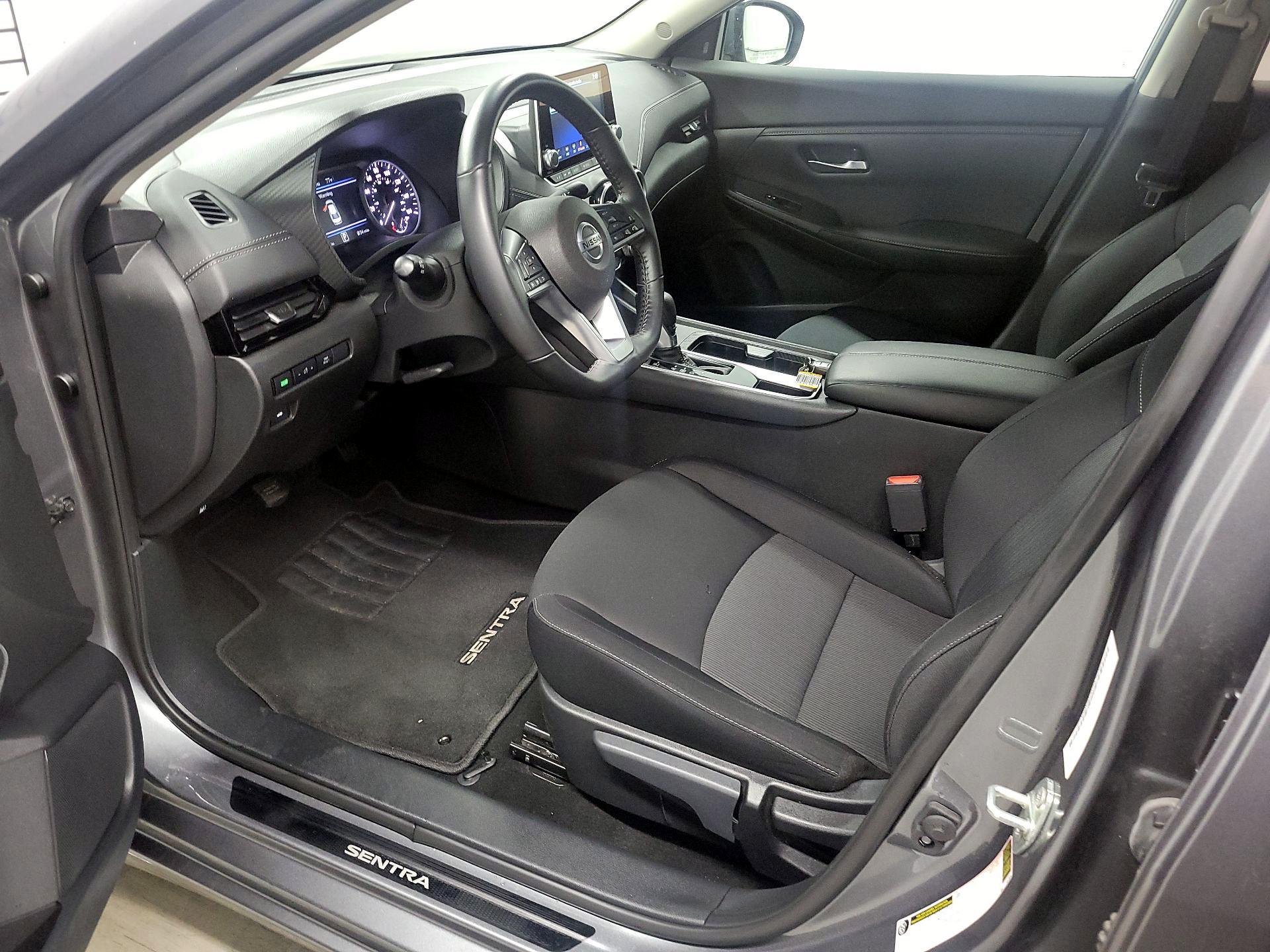 Thumbnail: 2022 Nissan Sentra - 11