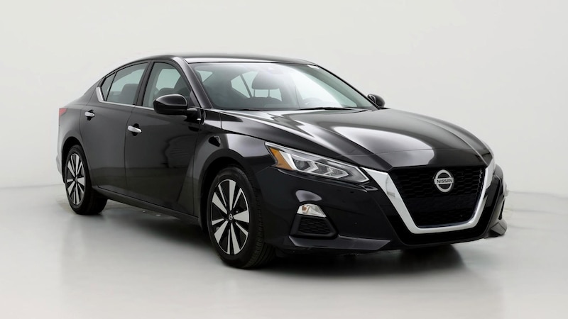 2021 Nissan Altima SV Hero Image