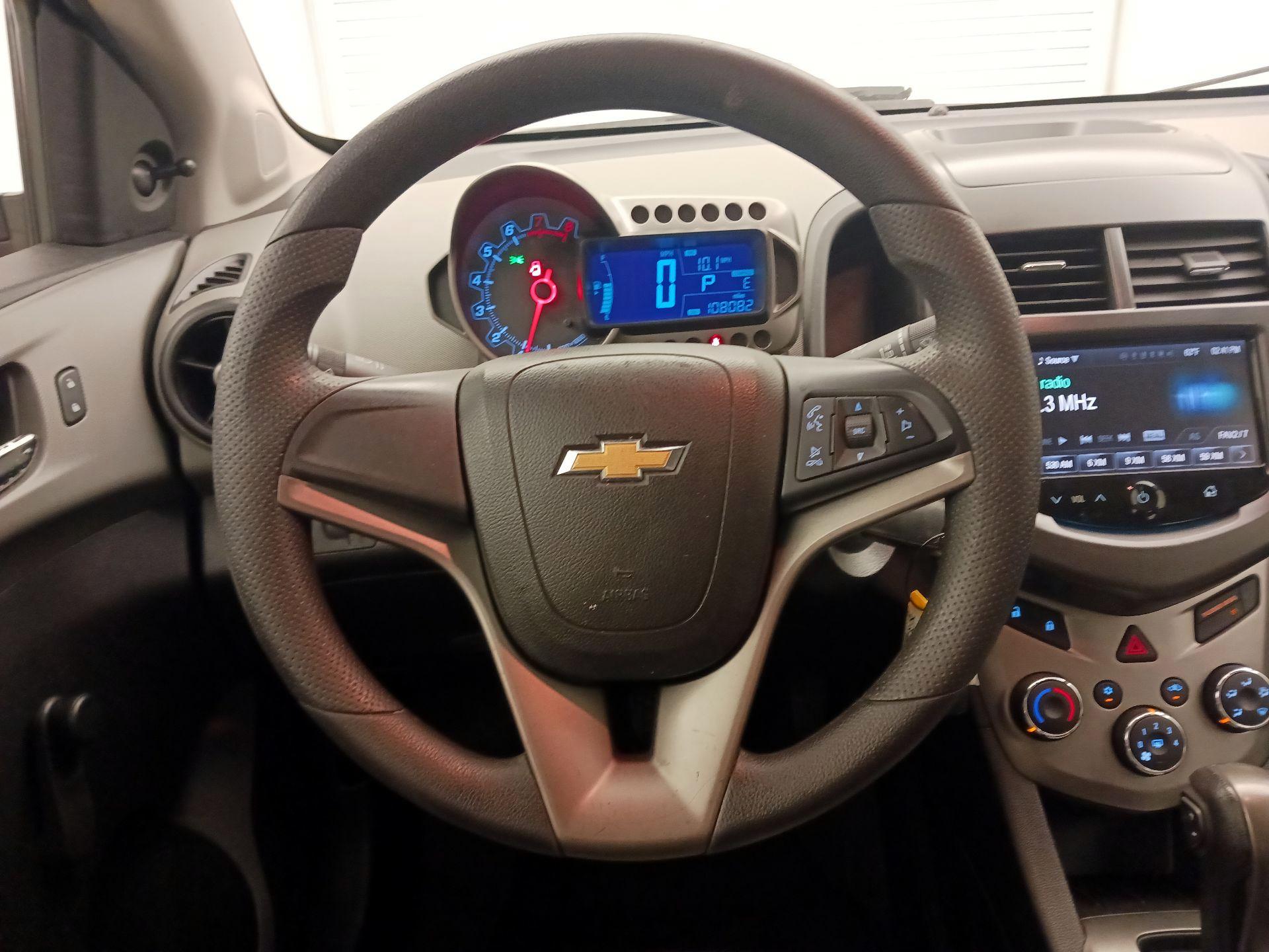 Thumbnail: 2014 Chevrolet Sonic - 10